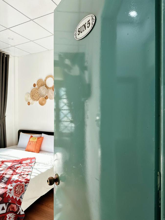 Under The Sun Homestay 顺化 外观 照片